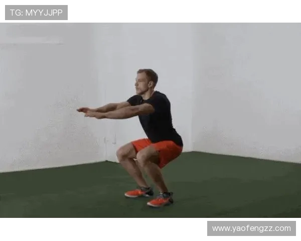 高效增肌的核心器材选择与动作搭配方案