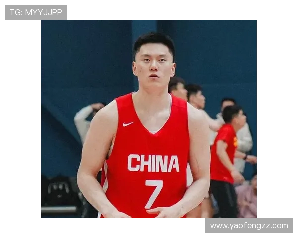 李弘权揭秘郭士强耳语内容强调防守专注比赛避免犯规的重要性