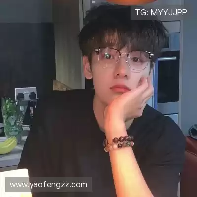 解泳榕